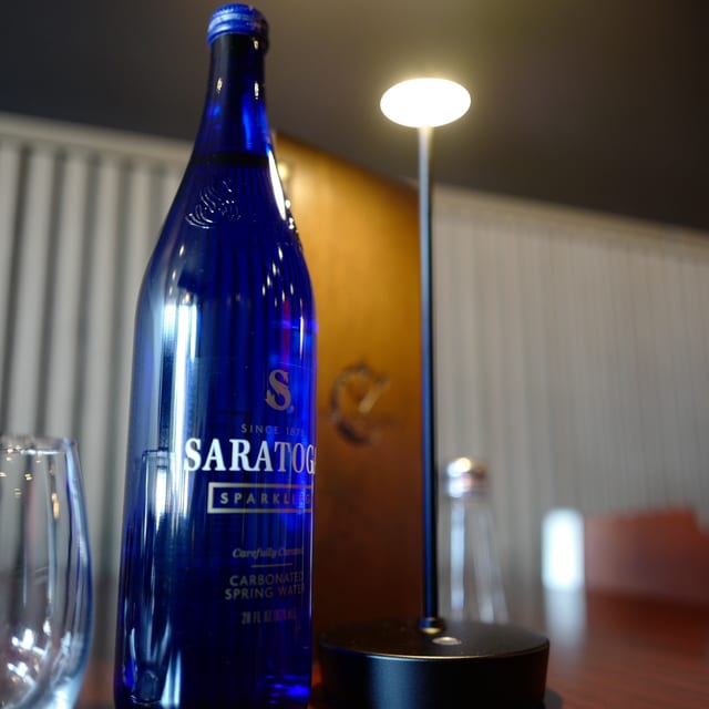 Saratoga Sparkling Water (28 oz).