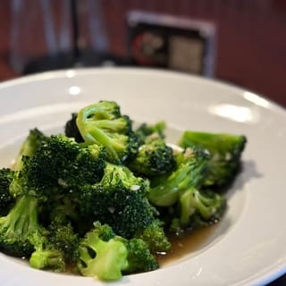 L Broccoli Oyster Sauce